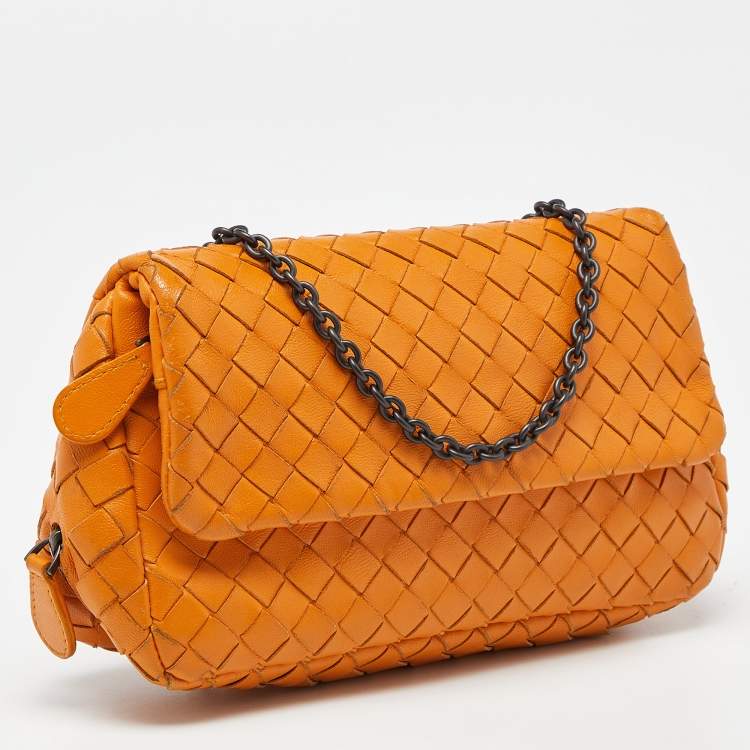 مملوكة مسبقًا Bottega Veneta Mustard Intrecciato Leather Flap Chain Bag