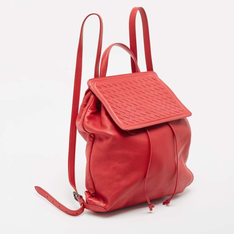 Pre Owned Bottega Veneta Red Leather Intrecciato Flap Drawstring Backpack