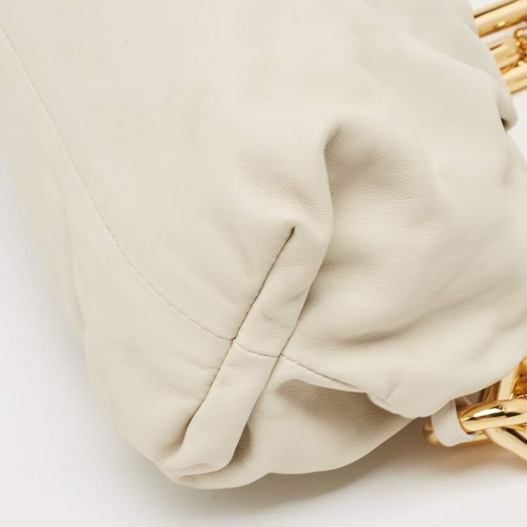 Pre Owned Bottega Veneta Off White Leather The Chain Pouch Bag