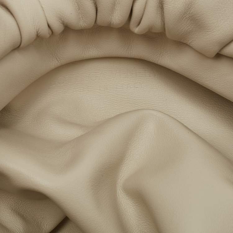 Pre Owned Bottega Veneta Off White Leather The Chain Pouch Bag