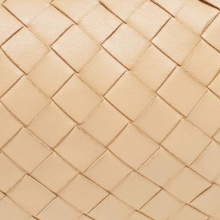 مملوكة مسبقًا Bottega Veneta Beige Intrecciato Leather Mini Jodie Hobo