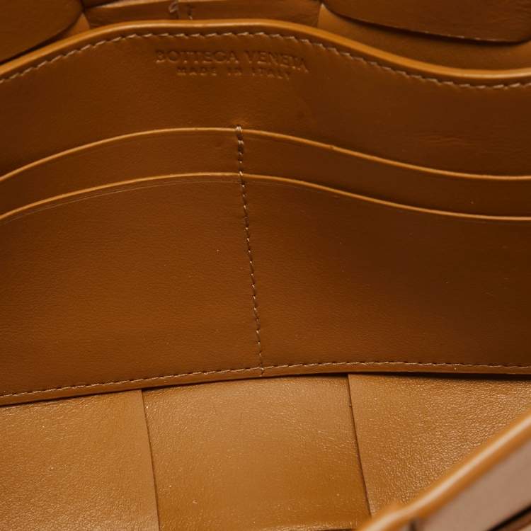 Pre Owned Bottega Veneta Camel Intreccio Leather Cassette Pouch On Strap