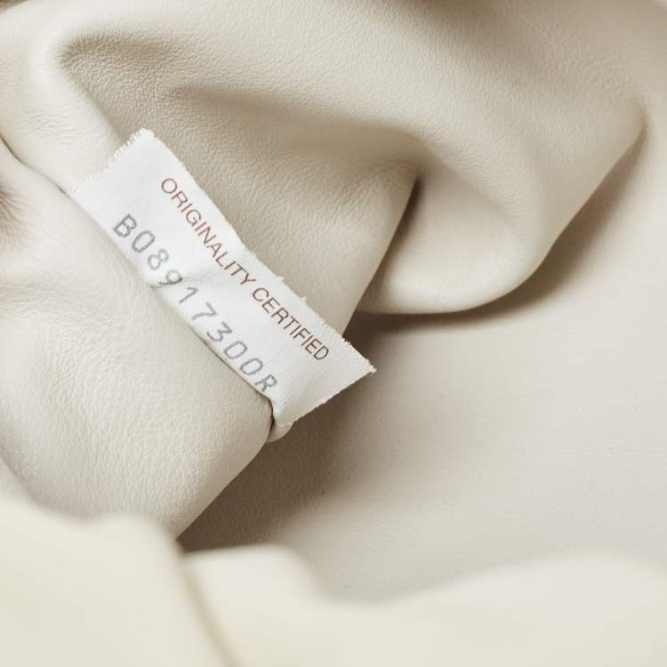 Pre Owned Bottega Veneta Off White Leather The Chain Pouch Bag