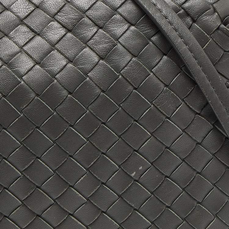 Pre Owned Bottega Veneta Grey Intrecciato Leather Nodini Crossbody Bag