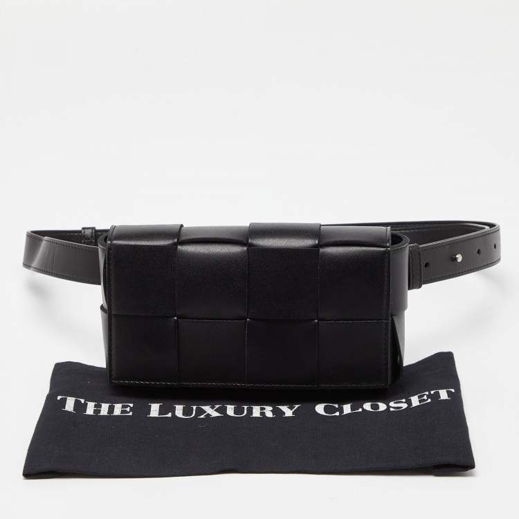 مملوكة مسبقًا Bottega Veneta Black Intrecciato Leather Mini Cassette Belt Bag
