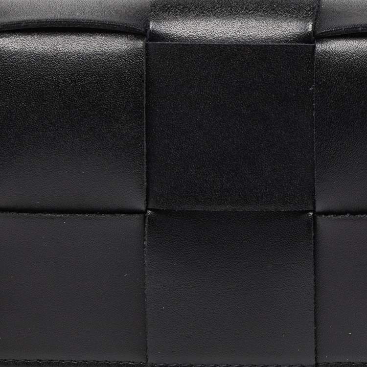 مملوكة مسبقًا Bottega Veneta Black Intrecciato Leather Mini Cassette Belt Bag