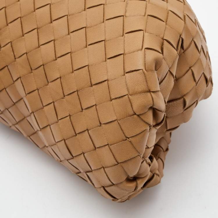 Pre Owned Bottega Veneta Brown Intrecciato Leather The Pouch Clutch