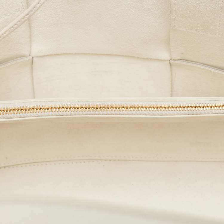 Pre Owned Bottega Veneta White Intrecciato Leather Arco Tote