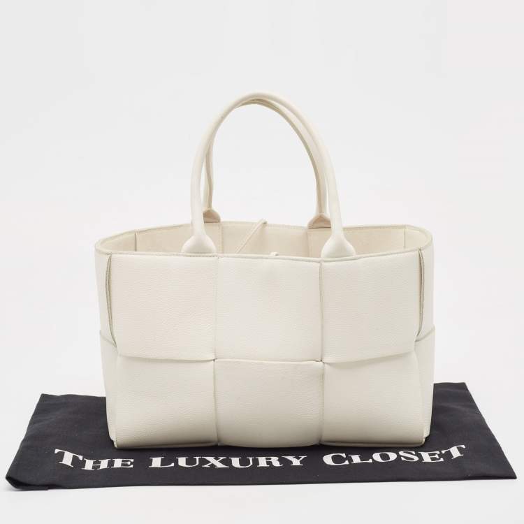 Pre Owned Bottega Veneta White Intrecciato Leather Arco Tote