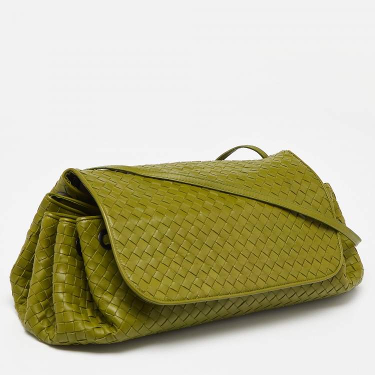 Pre Owned Bottega Veneta Green Intrecciato Leather Drawstring Flap Bag