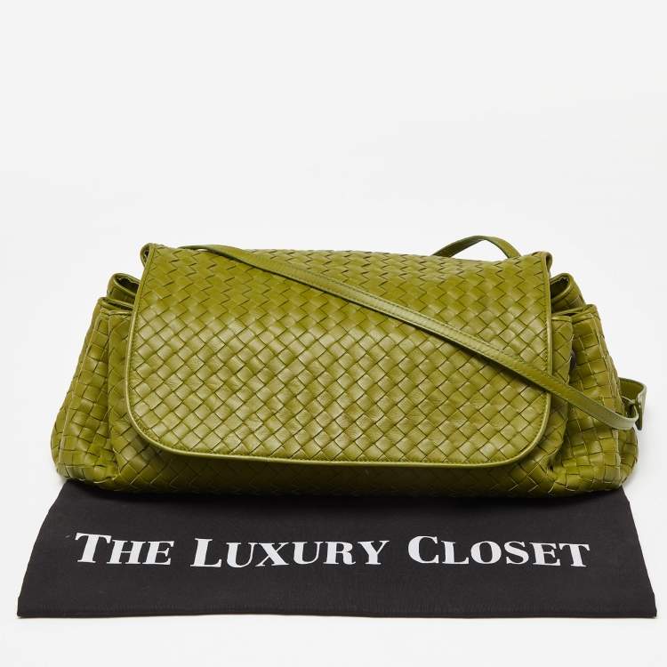 Pre Owned Bottega Veneta Green Intrecciato Leather Drawstring Flap Bag