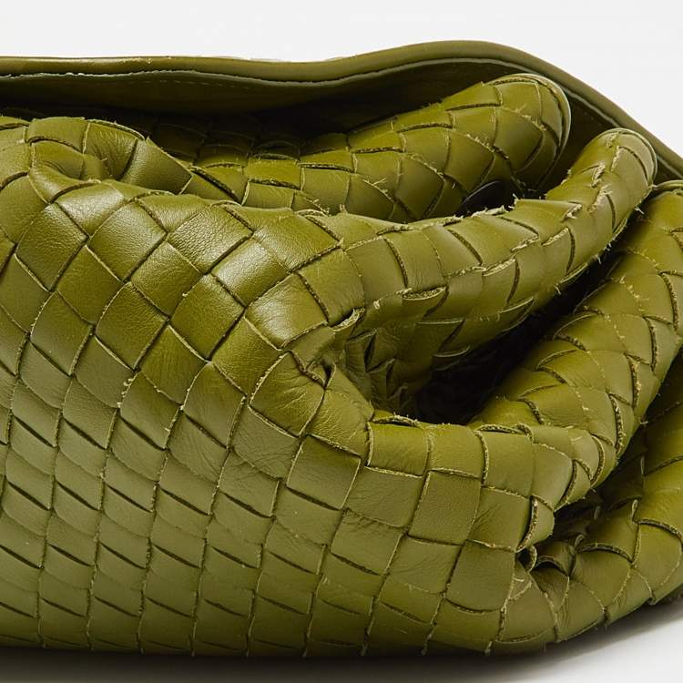 Pre Owned Bottega Veneta Green Intrecciato Leather Drawstring Flap Bag
