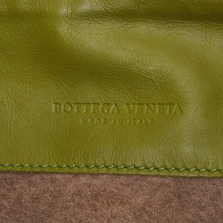 Pre Owned Bottega Veneta Green Intrecciato Leather Drawstring Flap Bag