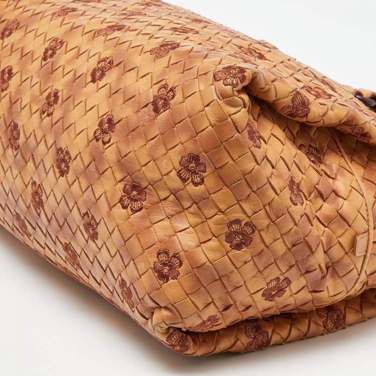 مملوكة مسبقًا Bottega Veneta Beige Intrecciato Leather Embroidered Floral Satchel