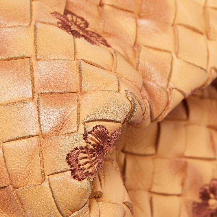 مملوكة مسبقًا Bottega Veneta Beige Intrecciato Leather Embroidered Floral Satchel