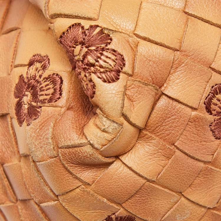 مملوكة مسبقًا Bottega Veneta Beige Intrecciato Leather Embroidered Floral Satchel
