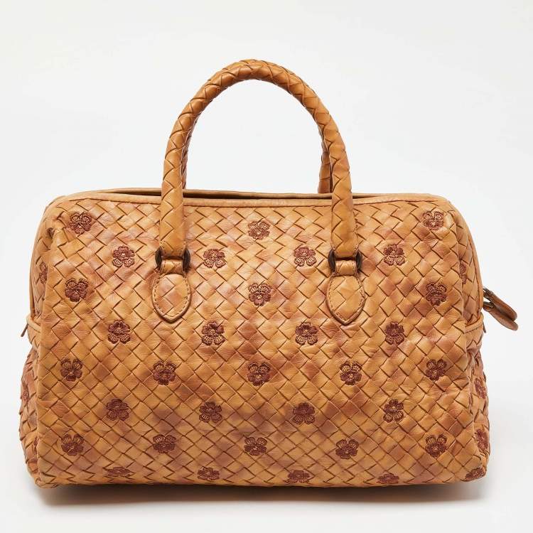 مملوكة مسبقًا Bottega Veneta Beige Intrecciato Leather Embroidered Floral Satchel
