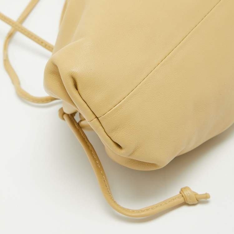 Pre Owned Bottega Veneta Porridge Leather Mini The Pouch Bag