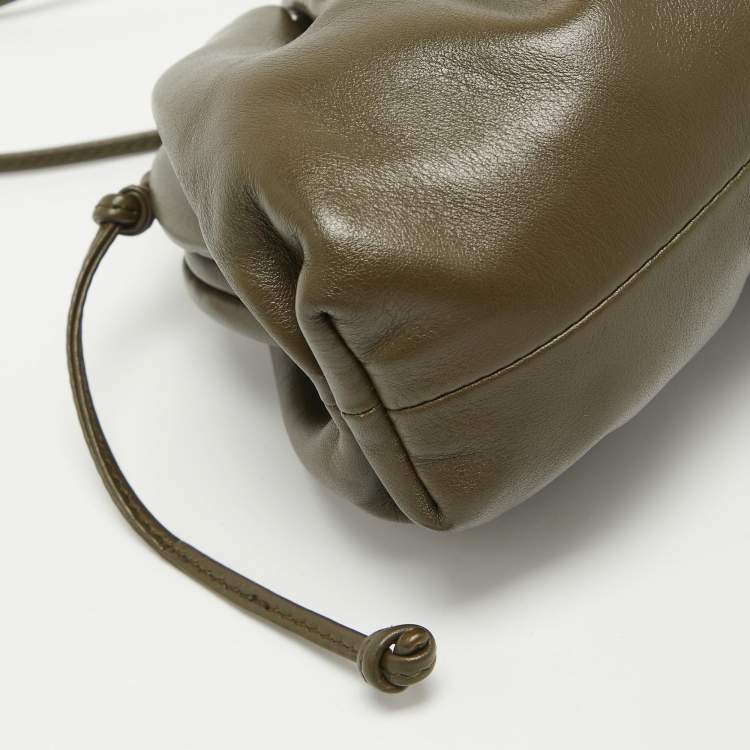 Pre Owned Bottega Veneta Olive Green Leather Mini The Pouch Bag