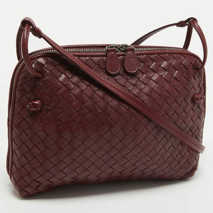 Pre Owned Bottega Veneta Burgundy Intrecciato Leather Nodini Crossbody Bag