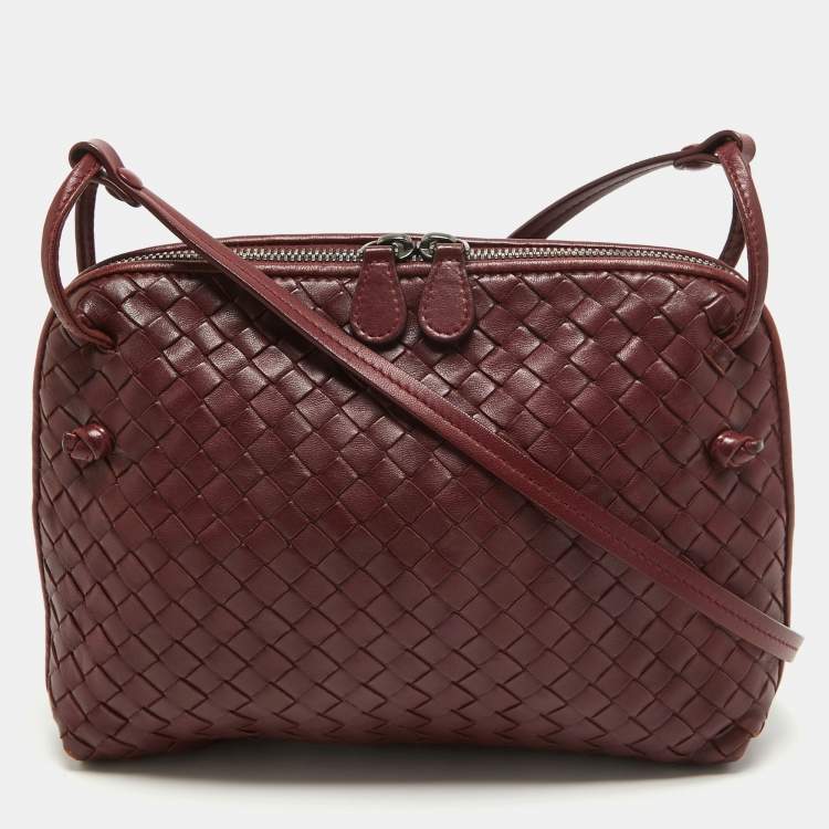 Pre Owned Bottega Veneta Burgundy Intrecciato Leather Nodini Crossbody Bag