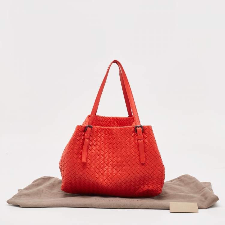 Pre Owned Bottega Veneta Red Intrecciato Leather Cesta Bag