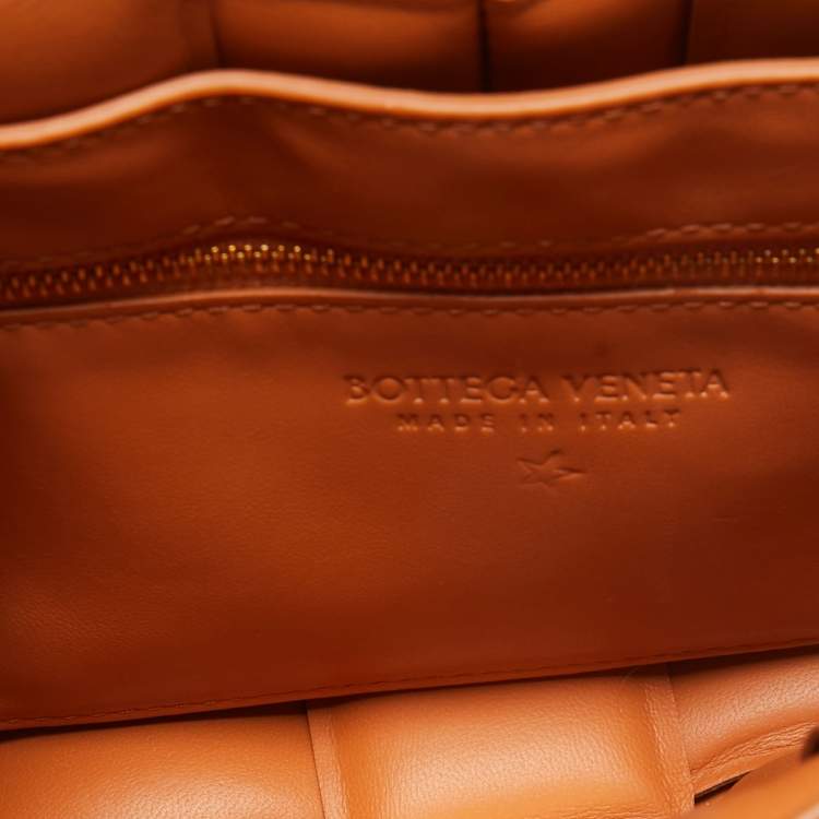 Pre Owned Bottega Veneta Brown Padded Leather Chain Cassette Shoulder Bag