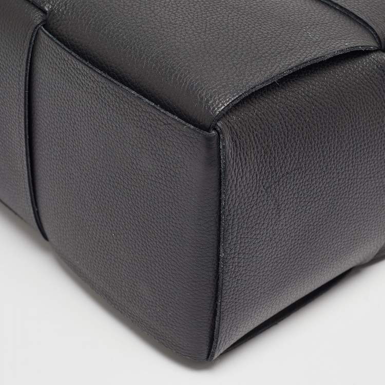 Pre Owned Bottega Veneta Black Intreccio Leather small Arco Tote