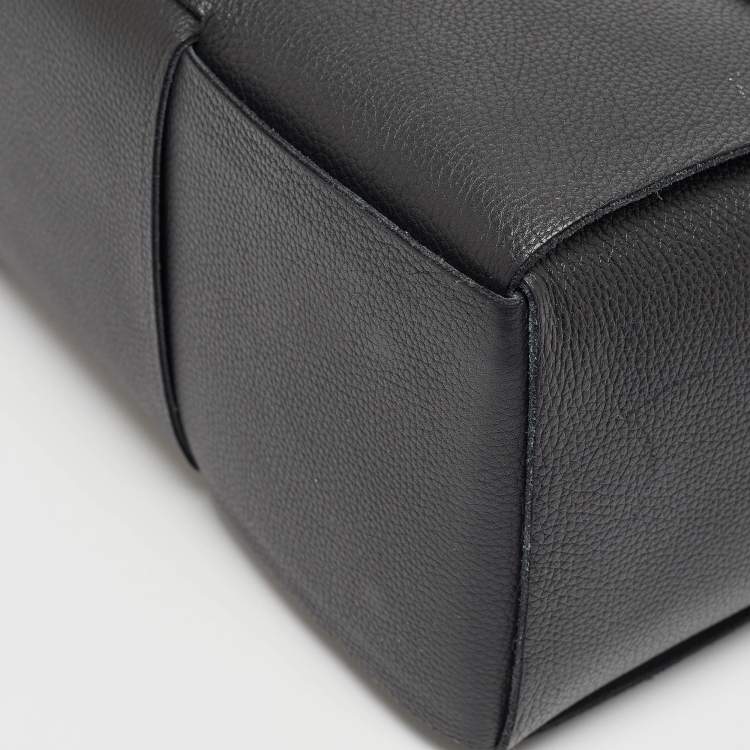 Pre Owned Bottega Veneta Black Intreccio Leather small Arco Tote