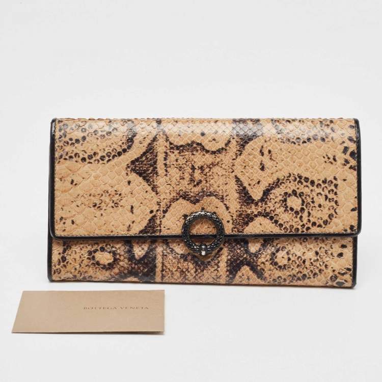Pre Owned Bottega Veneta Beige/Black Python Clasp Flap Continental Wallet