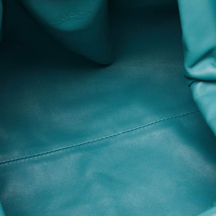 Pre Owned Bottega Veneta Blue Leather Classic Pouch 