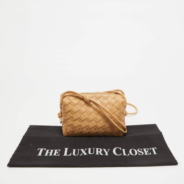 Pre Owned Bottega Veneta Beige Intrecciato Leather Mini Loop Crossbody Bag