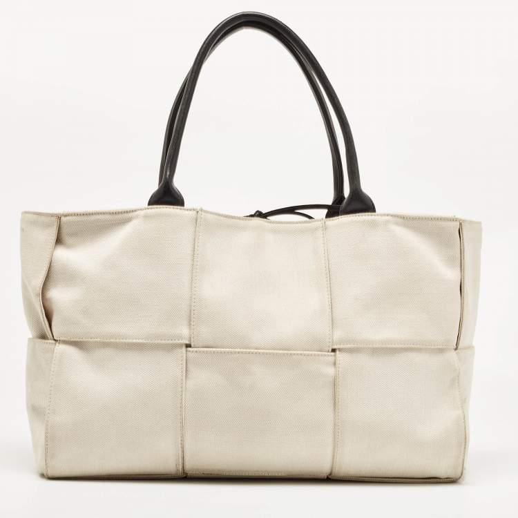 Pre Owned Bottega Veneta Off White/Black Intrecciato Canvas and Leather Arco Tote