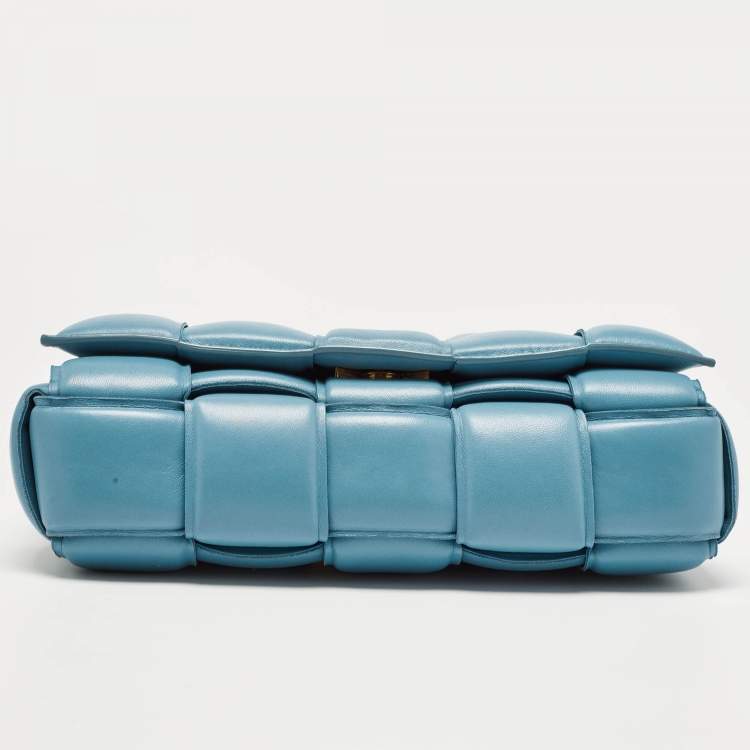 Pre Owned Bottega Veneta Blue Padded Leather Chain Cassette Shoulder Bag