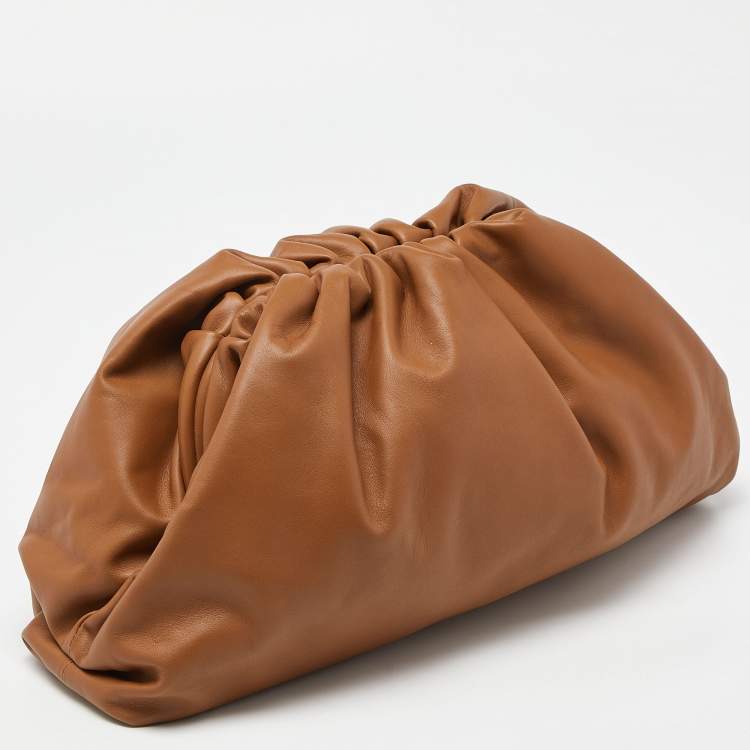 Pre Owned Bottega Veneta Brown Leather The Pouch Clutch