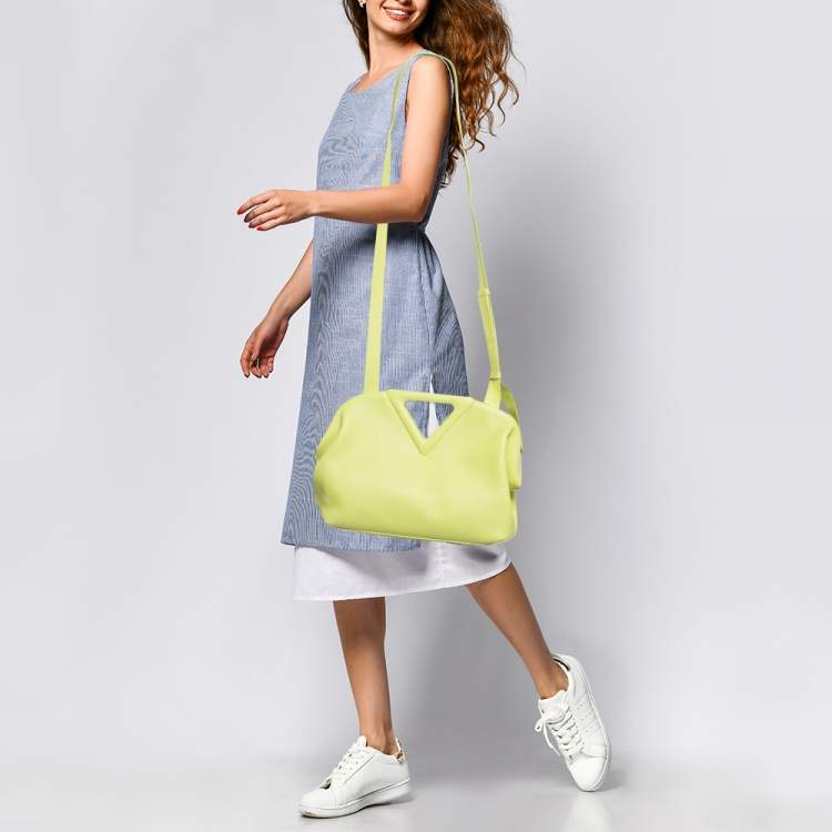 Pre Owned Bottega Veneta Lime Leather Medium Point Shoulder Bag