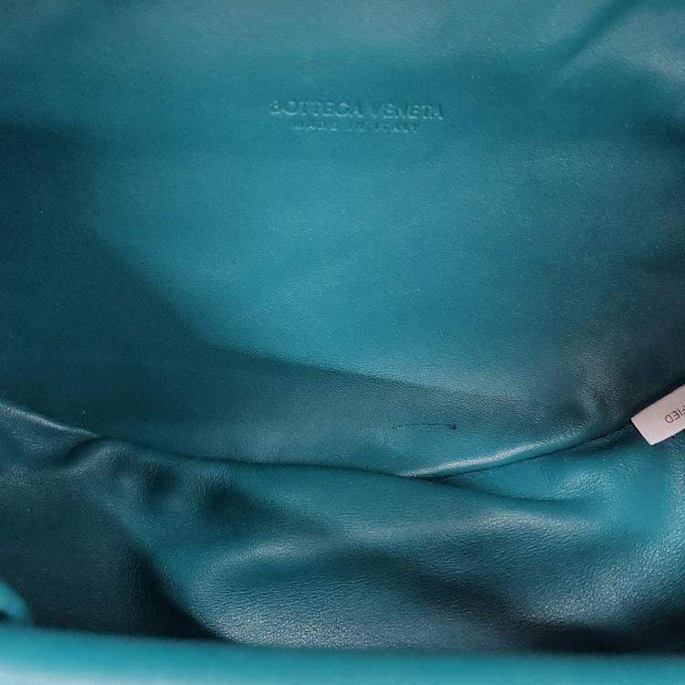 Pre Owned Bottega Veneta Blue Leather Belt Chain Pouch