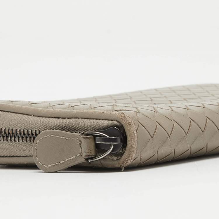 Pre Owned Bottega Veneta Grey Intrecciato Leather Zip Around Wallet