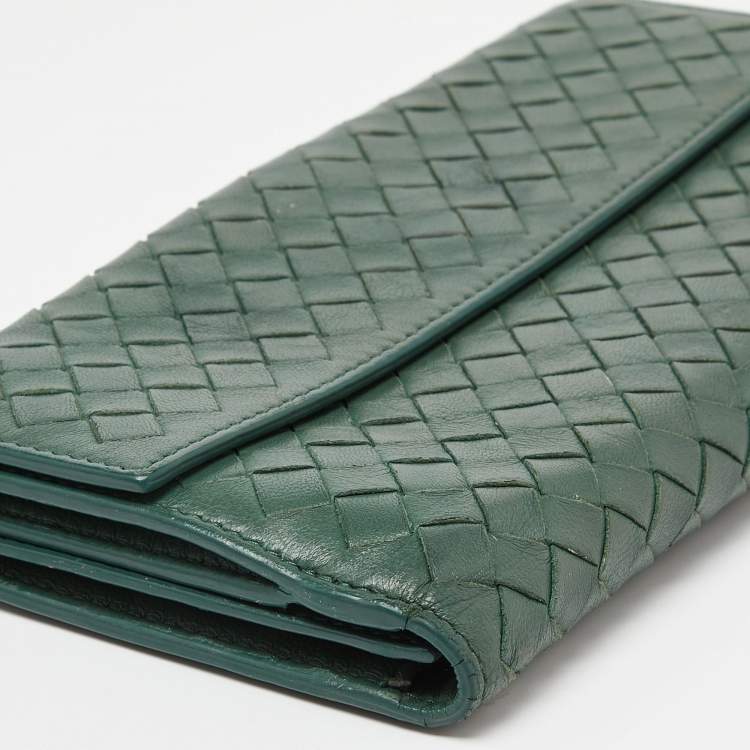 مملوكة مسبقًا Bottega Veneta Green Intrecciato Leather Flap Continental Wallet
