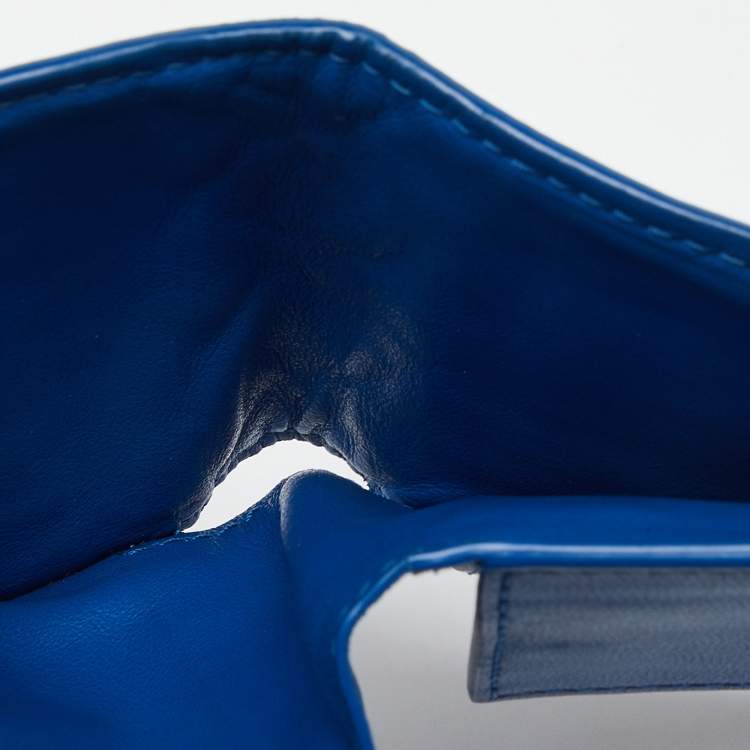 Pre Owned Bottega Veneta Blue Intrecciato Leather Bifold Wallet