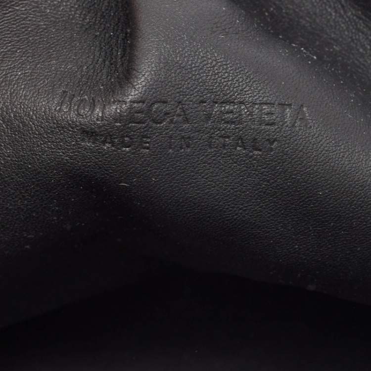 Pre Owned Bottega Veneta Black Intrecciato Leather The Pouch Clutch