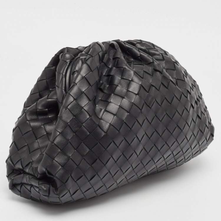 Pre Owned Bottega Veneta Black Intrecciato Leather The Pouch Clutch