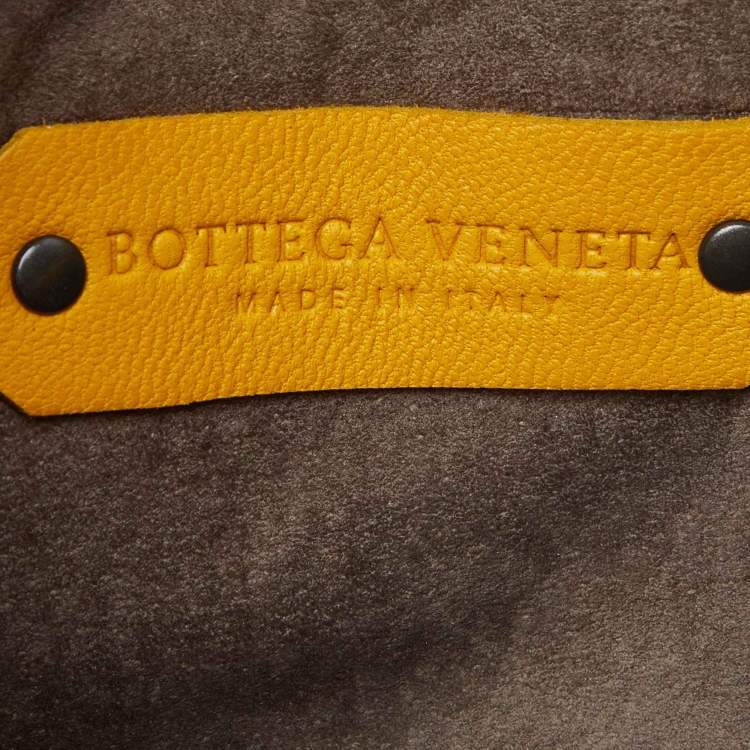Pre Owned Bottega Veneta Beige/Yellow Leather Wristlet Clutch