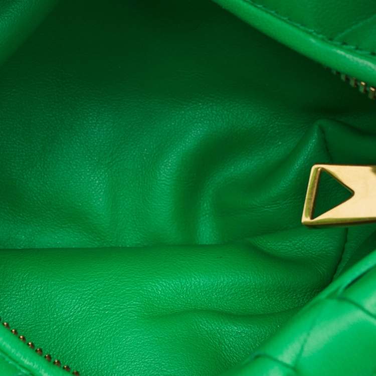 Pre Owned Bottega Veneta Green Intrecciato Leather Mini Jodie Hobo