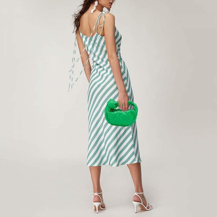 Pre Owned Bottega Veneta Green Intrecciato Leather Mini Jodie Hobo