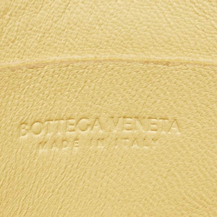 Pre Owned Bottega Veneta Yellow Intreccio Leather Cassette Belt Bag