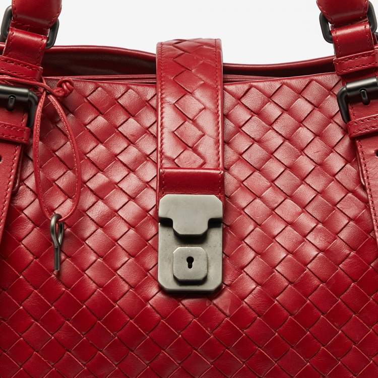 Pre Owned Bottega Veneta Red Intrecciato Leather Medium Roma Tote