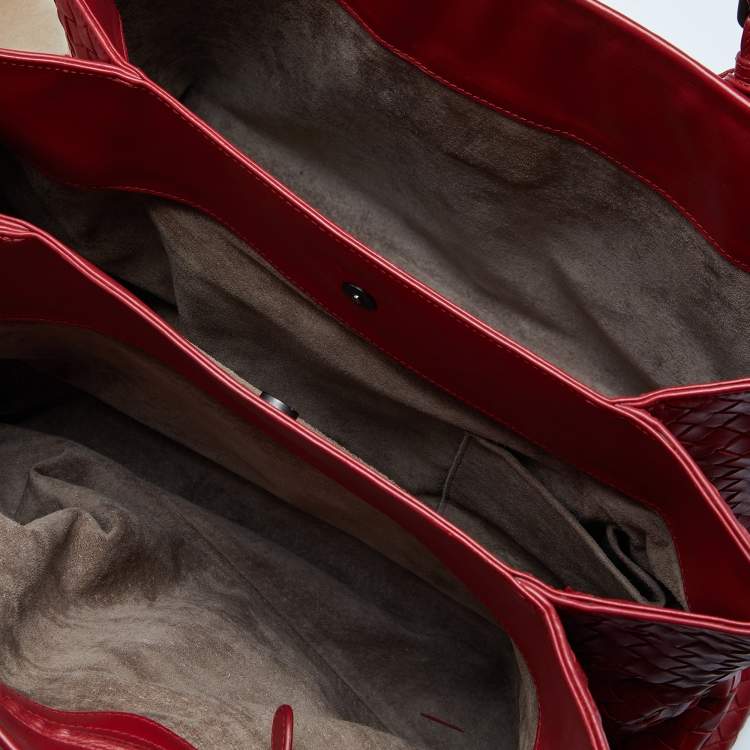 Pre Owned Bottega Veneta Red Intrecciato Leather Medium Roma Tote