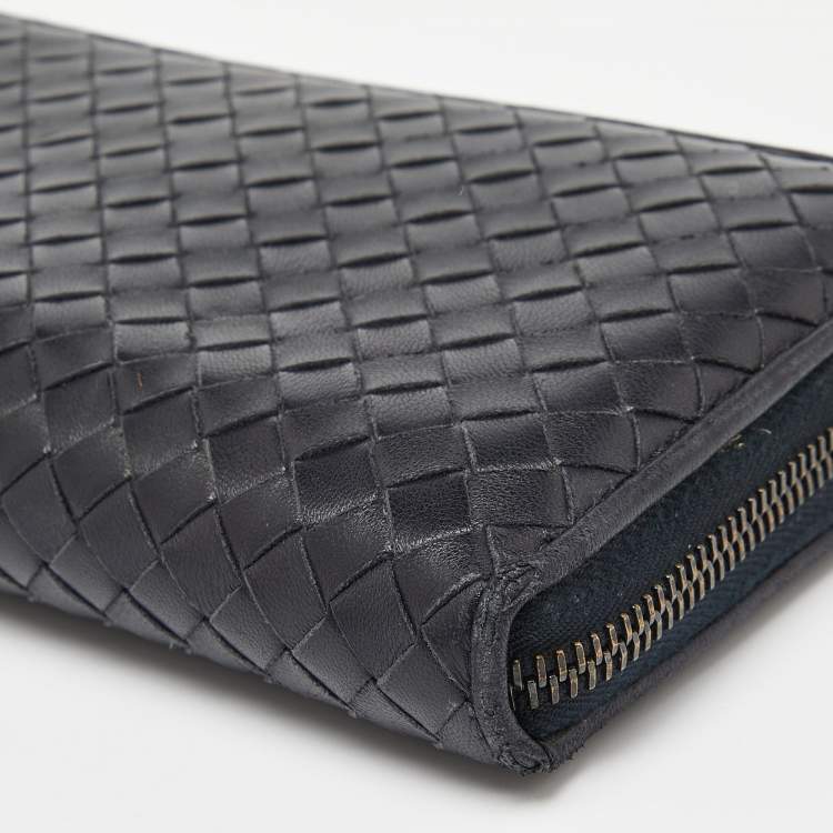 Pre Owned Bottega Veneta Black Intrecciato Leather Zip Around Wallet