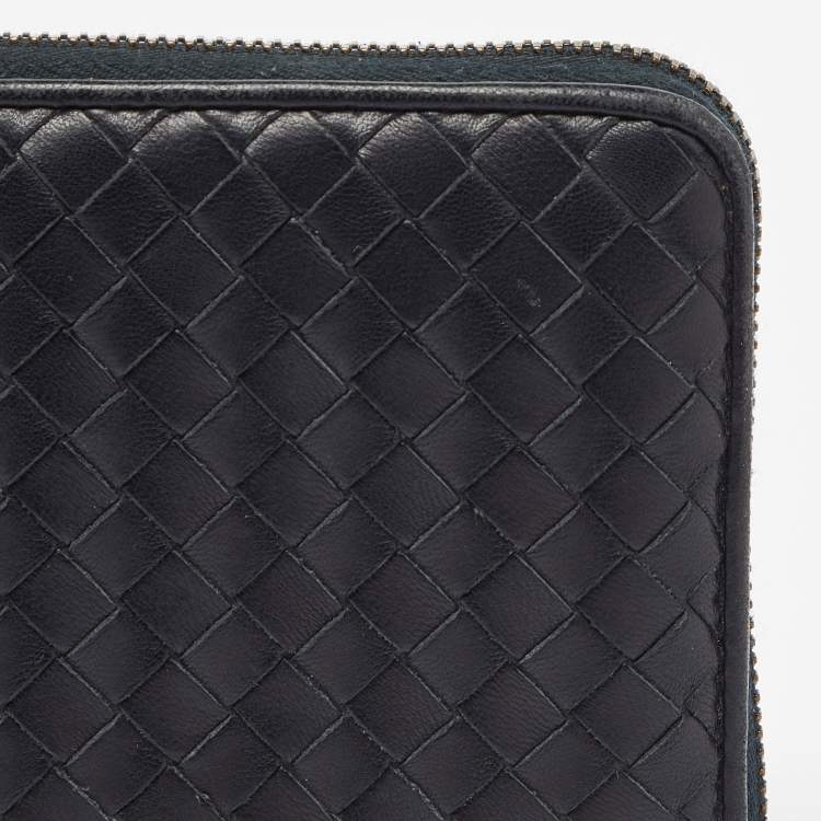 Pre Owned Bottega Veneta Black Intrecciato Leather Zip Around Wallet